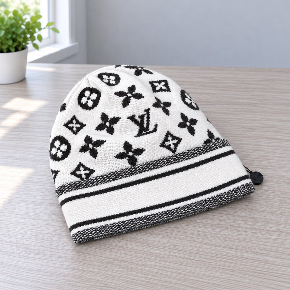 Louis Vuitton White Monogram Beanie - Picture 4 of 6